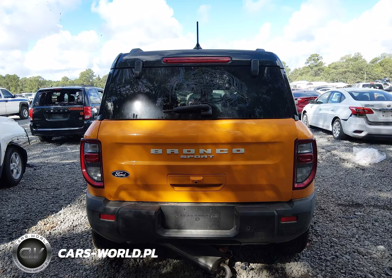 2026 Ford Bronco Sport Outer Banks VIN:3FMCR9CN1TRE58077 - 17