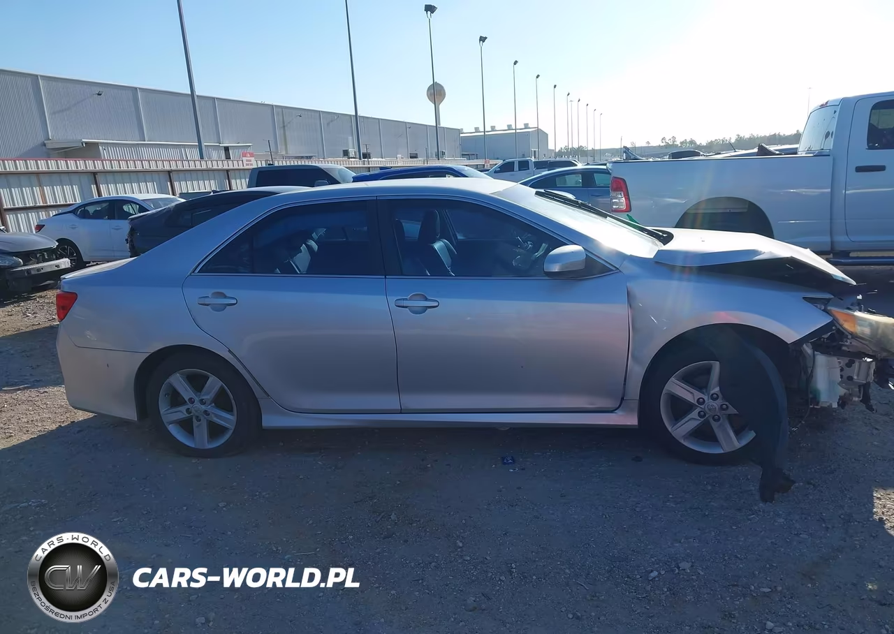 2014 Toyota Camry Se VIN:4T1BF1FK9EU384099 - 14