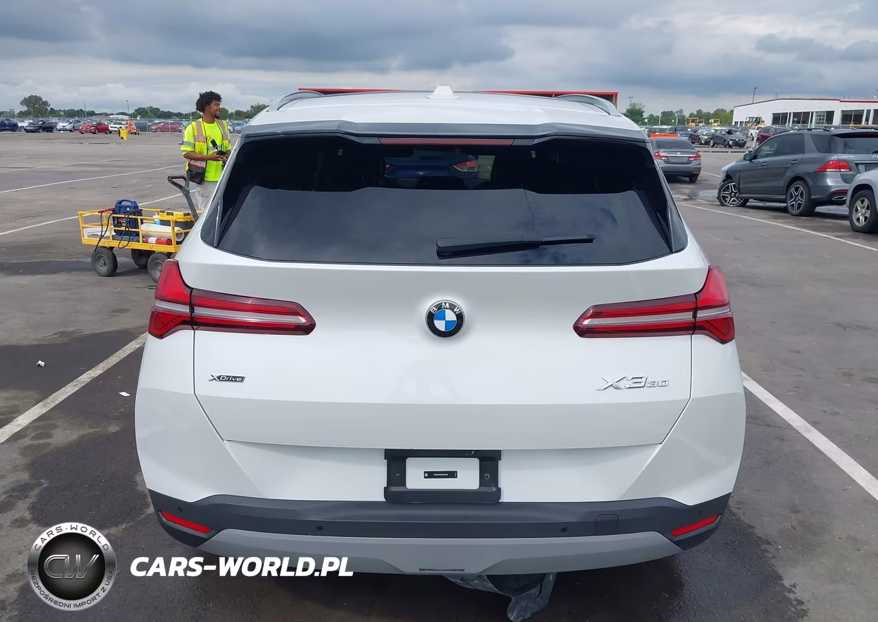 2025 BMW X3 30 xDrive VIN:5UX53GP09S9Z42508 - 17