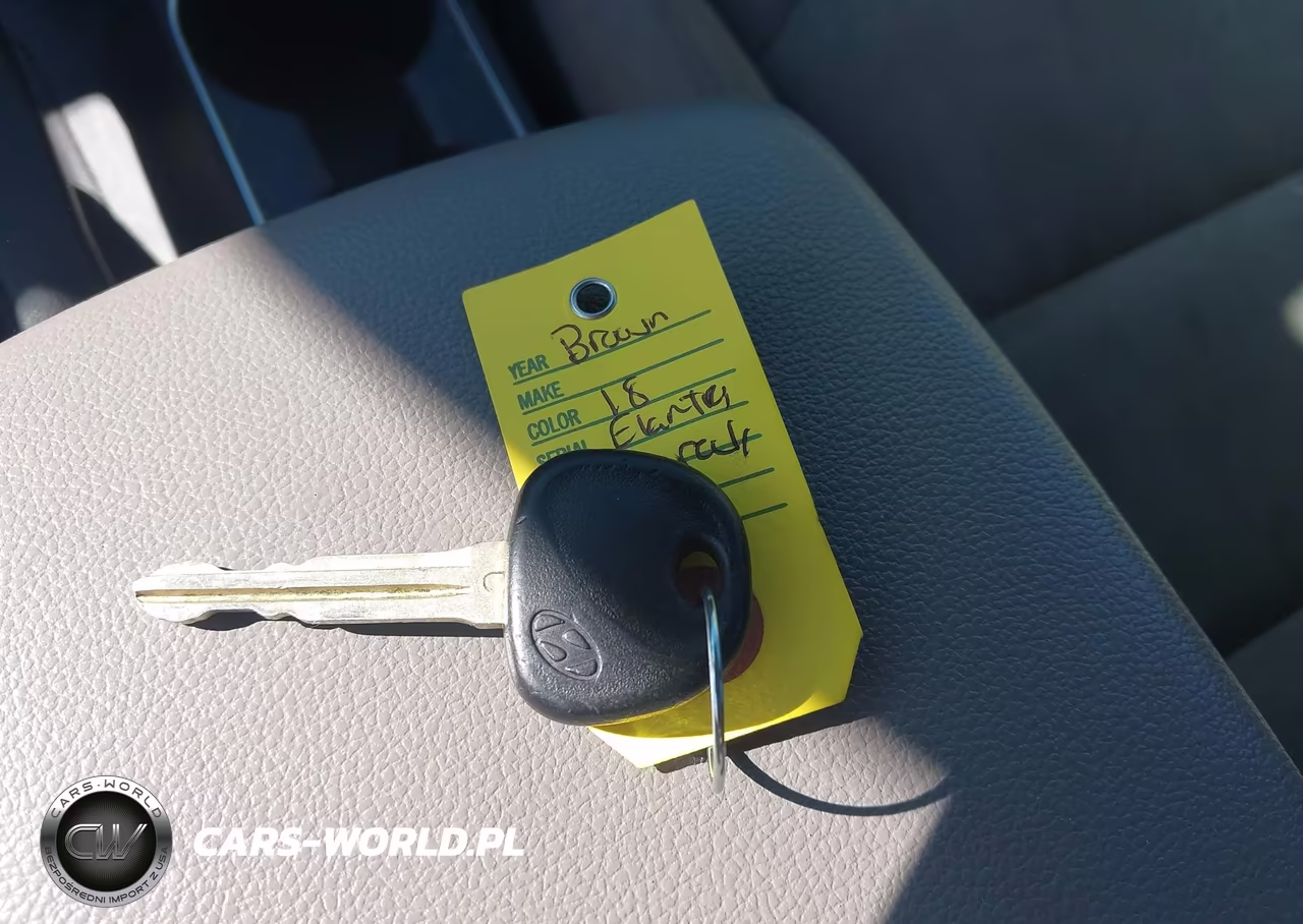 2018 Hyundai Elantra Sel VIN:5NPD84LFXJH255423 - 11