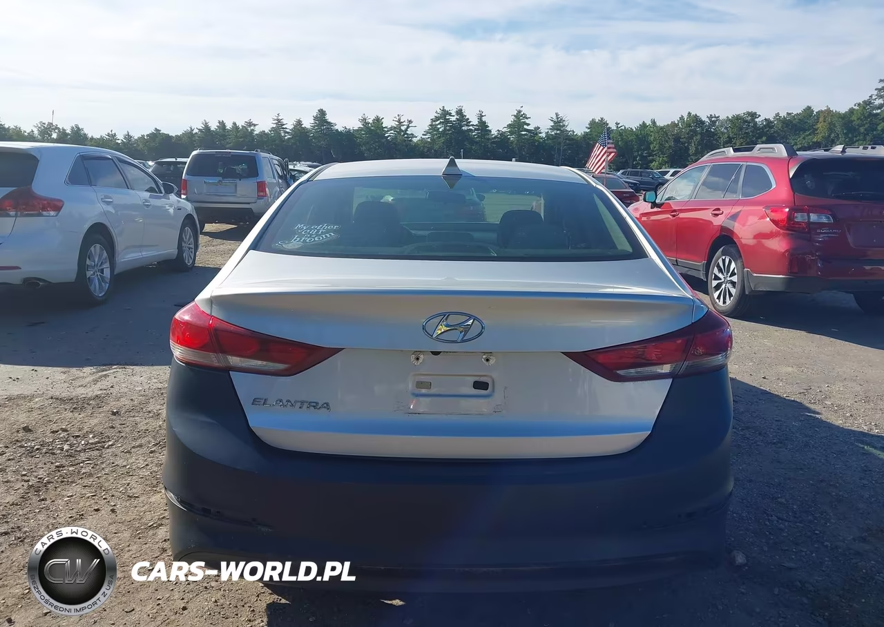 2018 Hyundai Elantra Sel VIN:5NPD84LFXJH255423 - 16