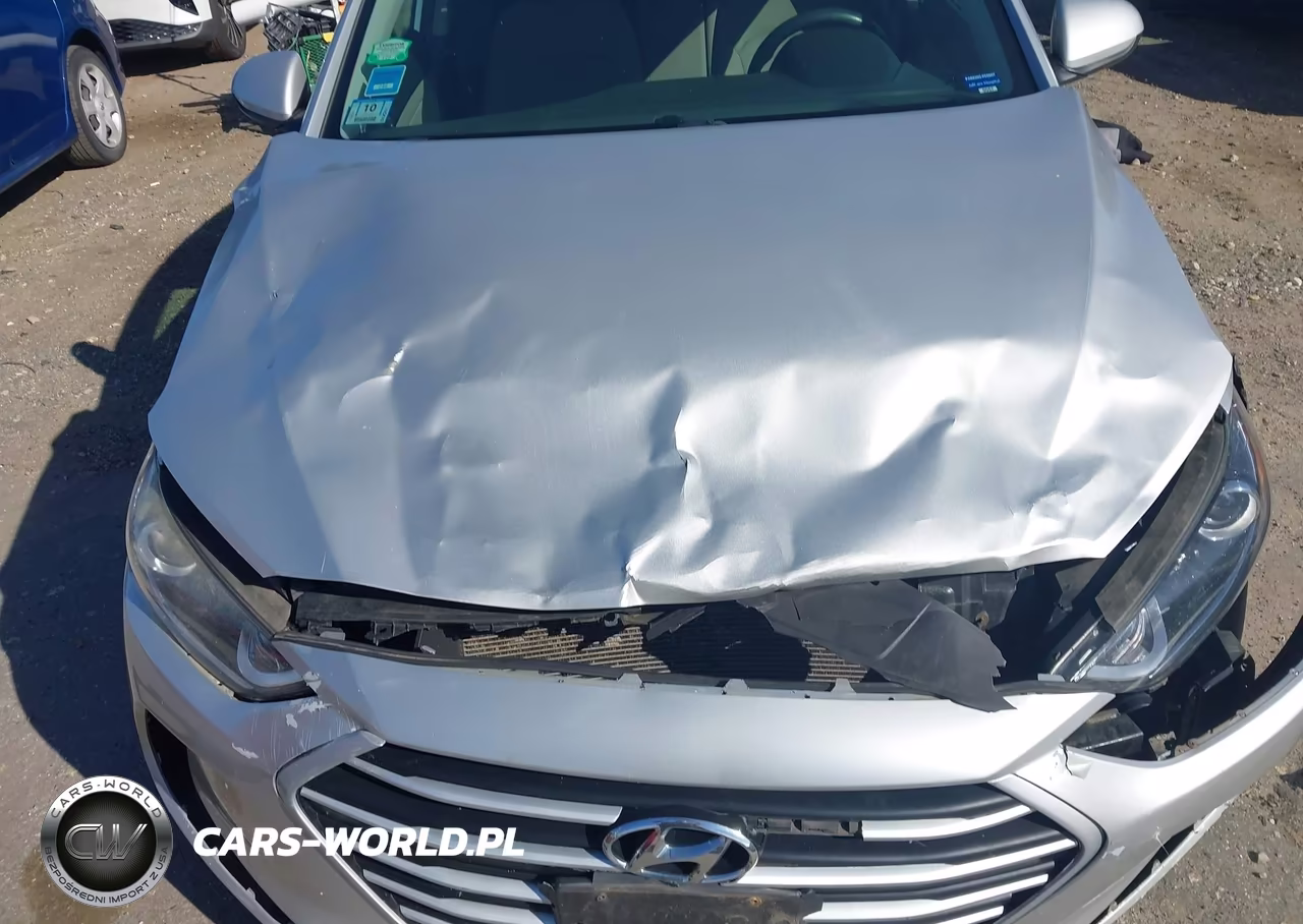 2018 Hyundai Elantra Sel VIN:5NPD84LFXJH255423 - 17