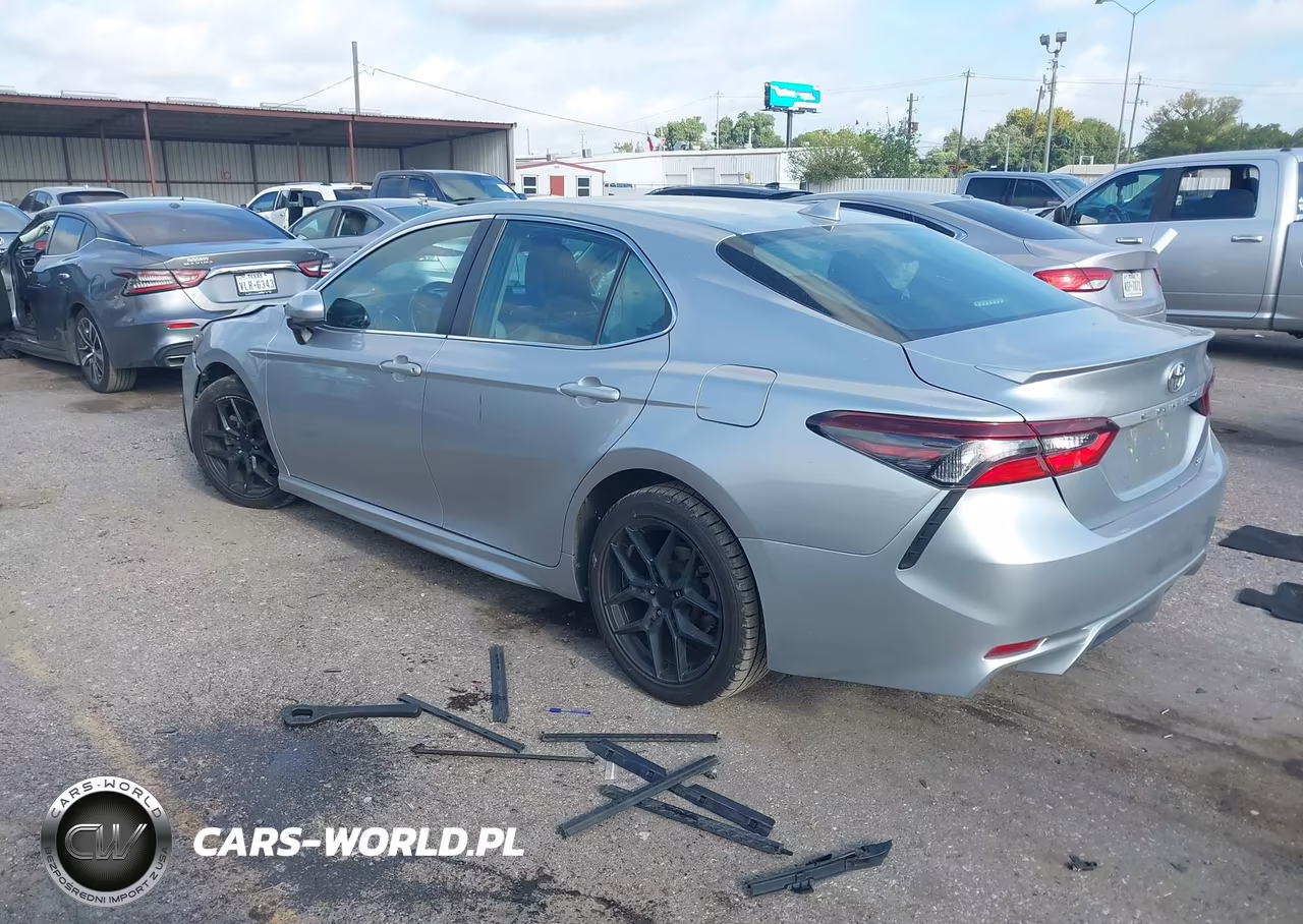 2021 Toyota Camry Se VIN:4T1G11AK9MU560885 - 3