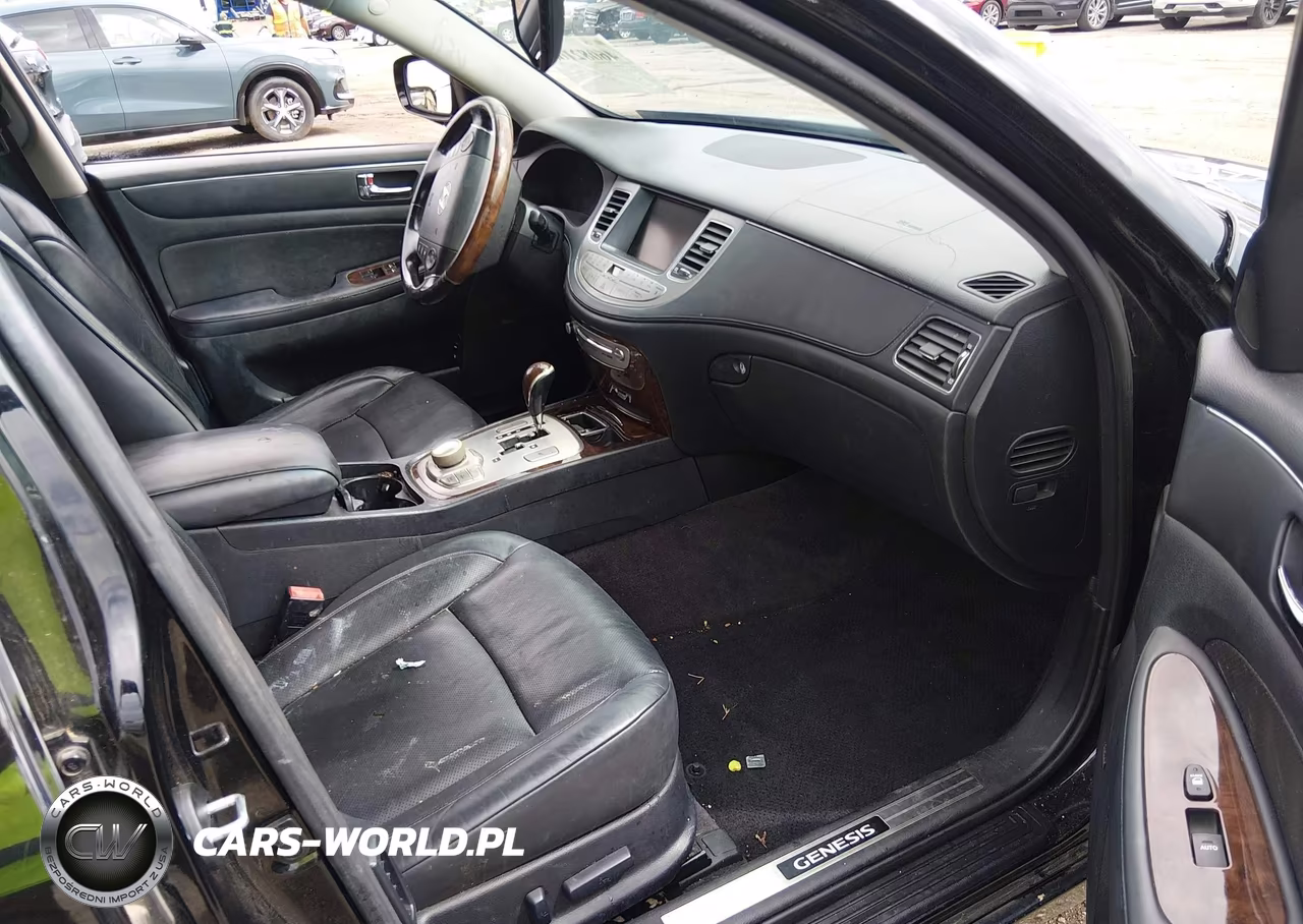 2010 Hyundai Genesis 4.6 VIN:KMHGC4DF2AU072237 - 5