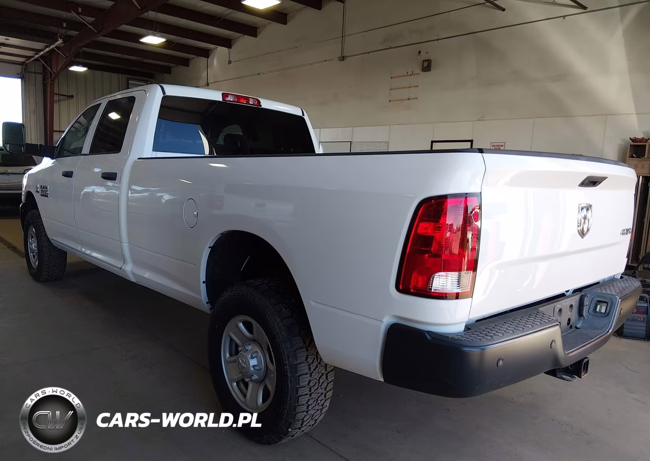 2017 Ram 3500 Tradesman 4X4 8' Box VIN:3C63R3GL7HG711228 - 3