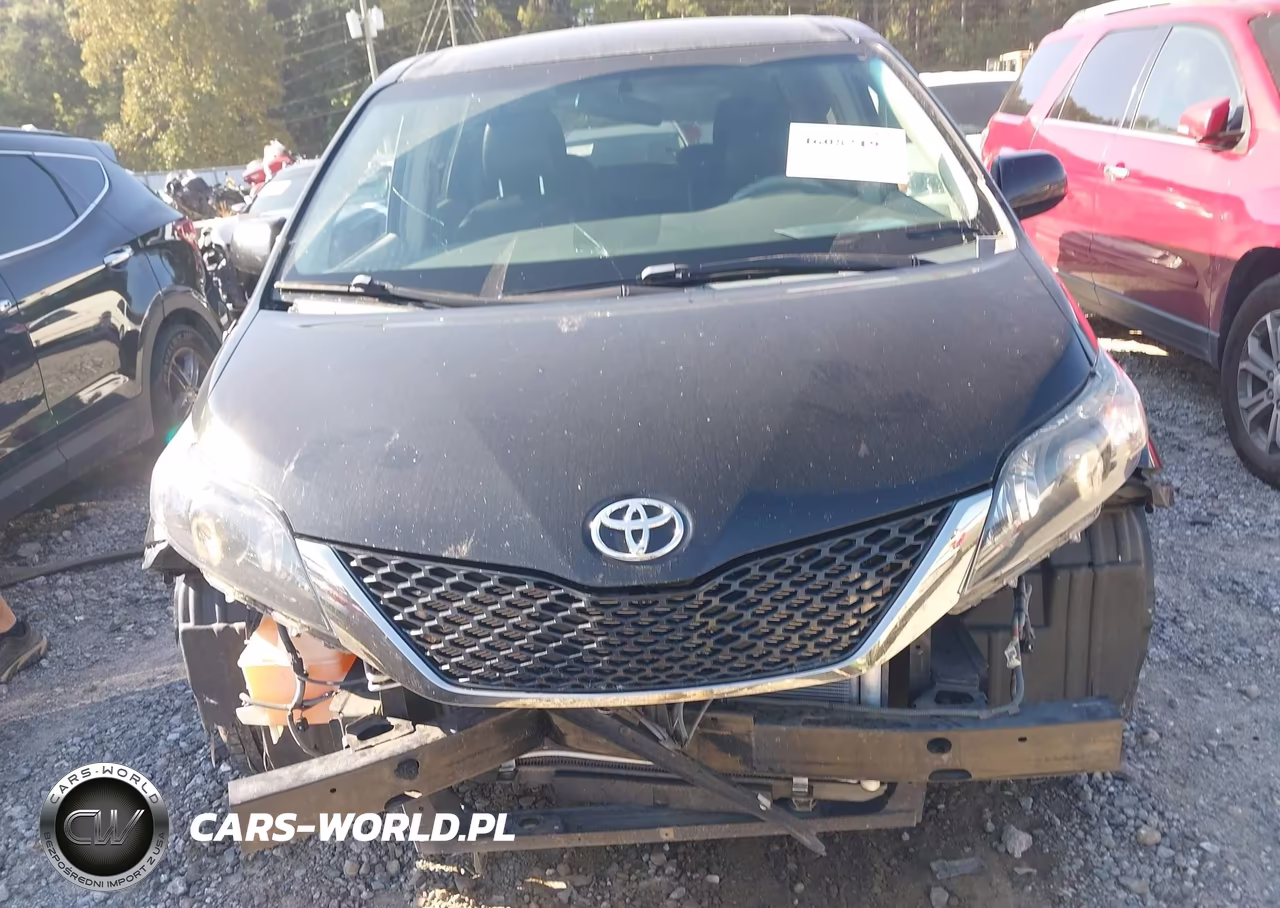 2011 Toyota Sienna Se VIN:5TDXK3DC0BS045227 - 12