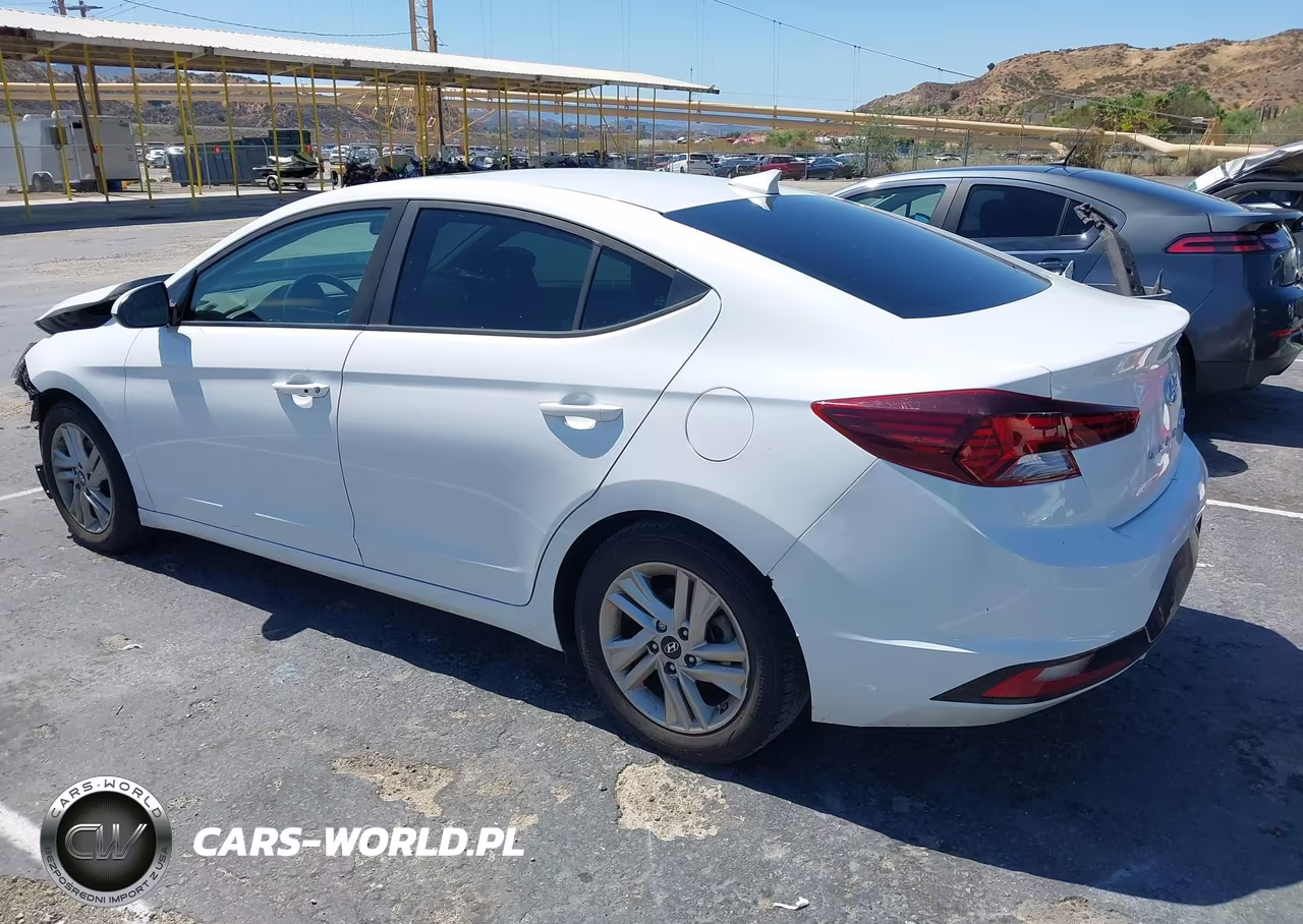 2020 Hyundai Elantra Value Edition VIN:5NPD84LF2LH601550 - 3