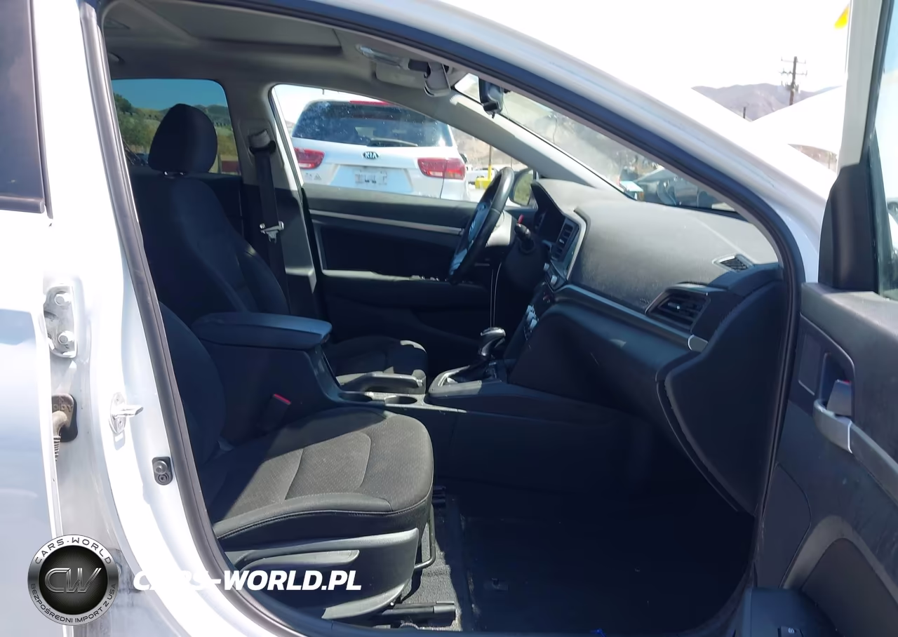 2020 Hyundai Elantra Value Edition VIN:5NPD84LF2LH601550 - 5