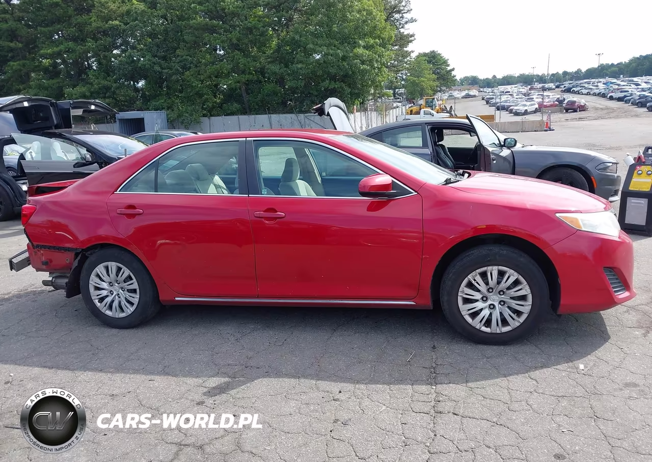 2014 Toyota Camry Le VIN:4T1BF1FK5EU850630 - 13