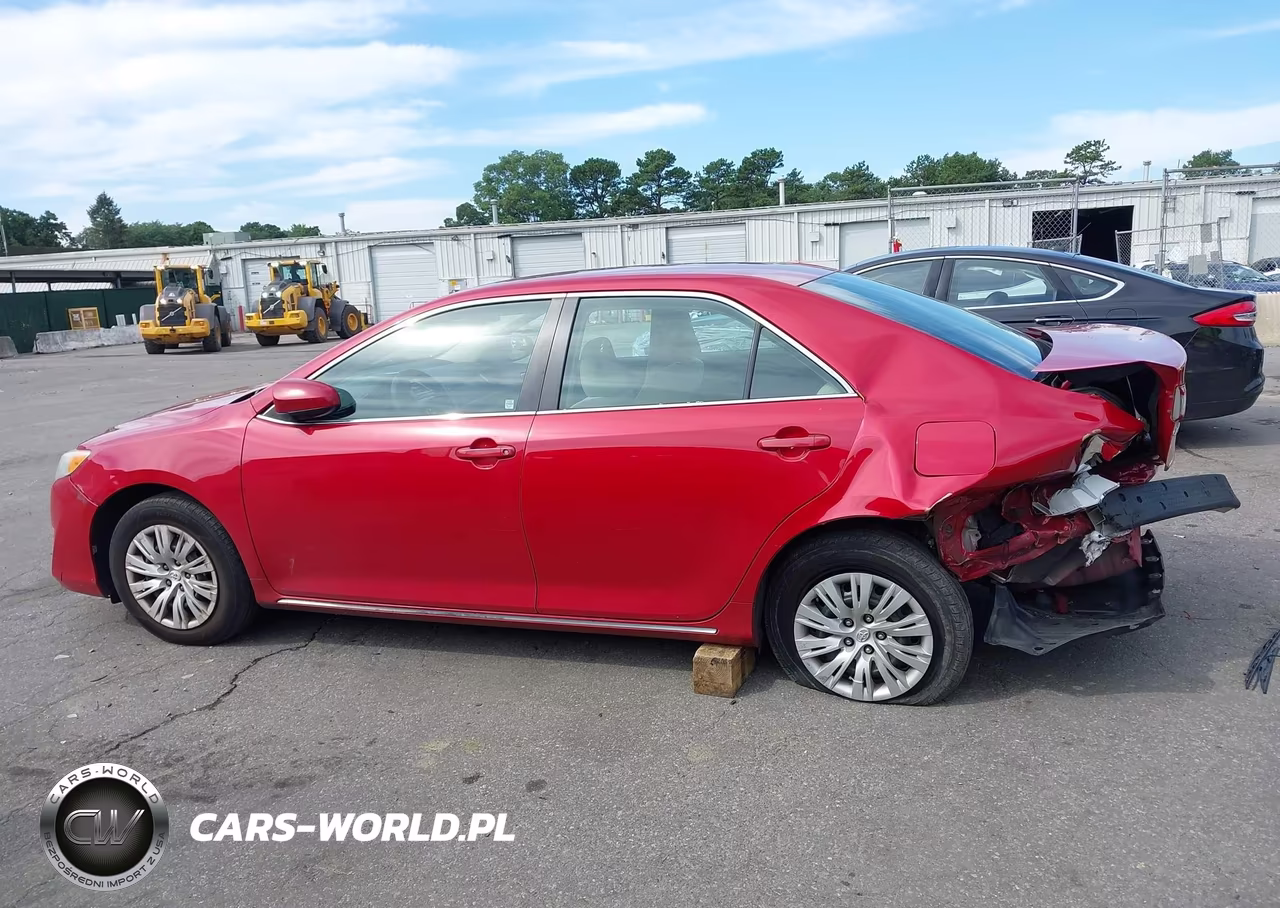2014 Toyota Camry Le VIN:4T1BF1FK5EU850630 - 14