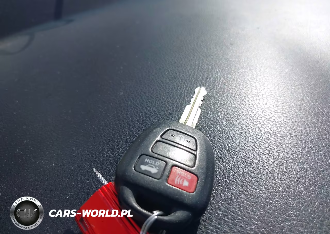 2015 Toyota Corolla Le VIN:5YFBURHE4FP209242 - 11