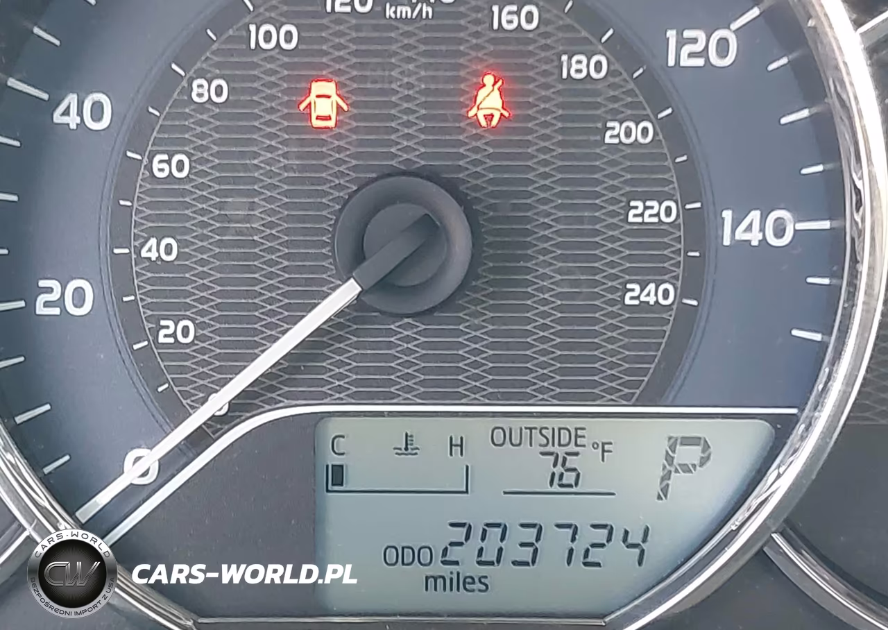 2015 Toyota Corolla Le VIN:5YFBURHE4FP209242 - 15