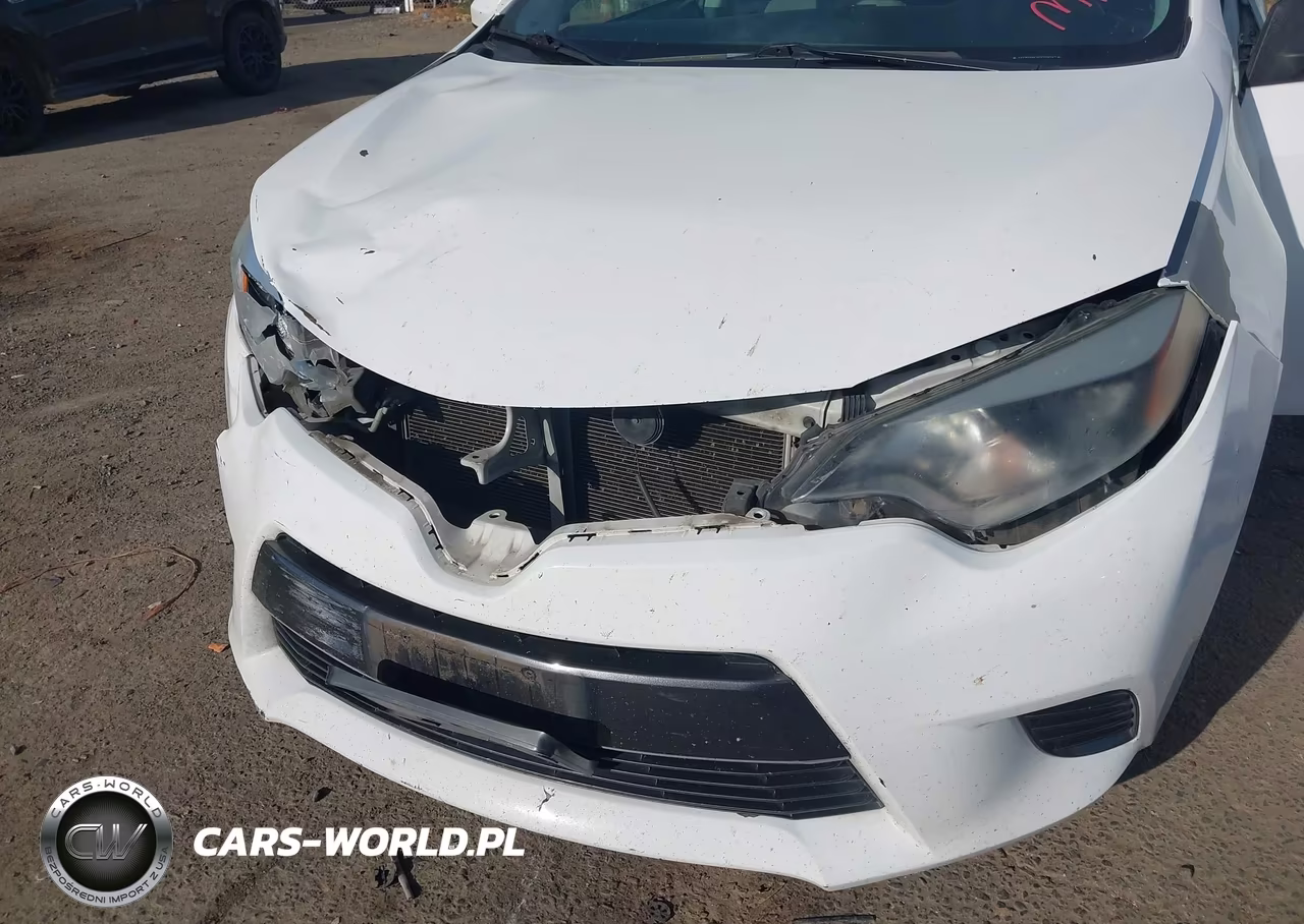 2015 Toyota Corolla Le VIN:5YFBURHE4FP209242 - 6