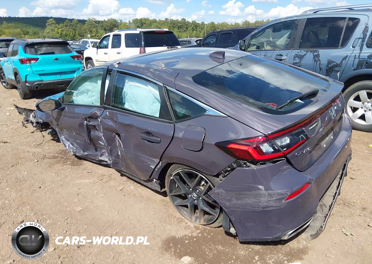 2022 Honda Civic Sport Touring VIN:19XFL1H81NE014697 - 3