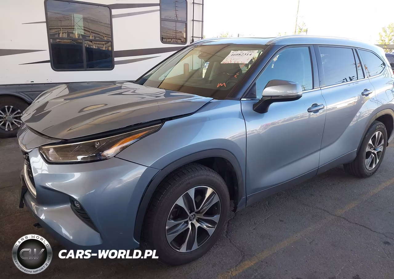 2022 Toyota Highlander Xle VIN:5TDGZRAH2NS128578 - 2