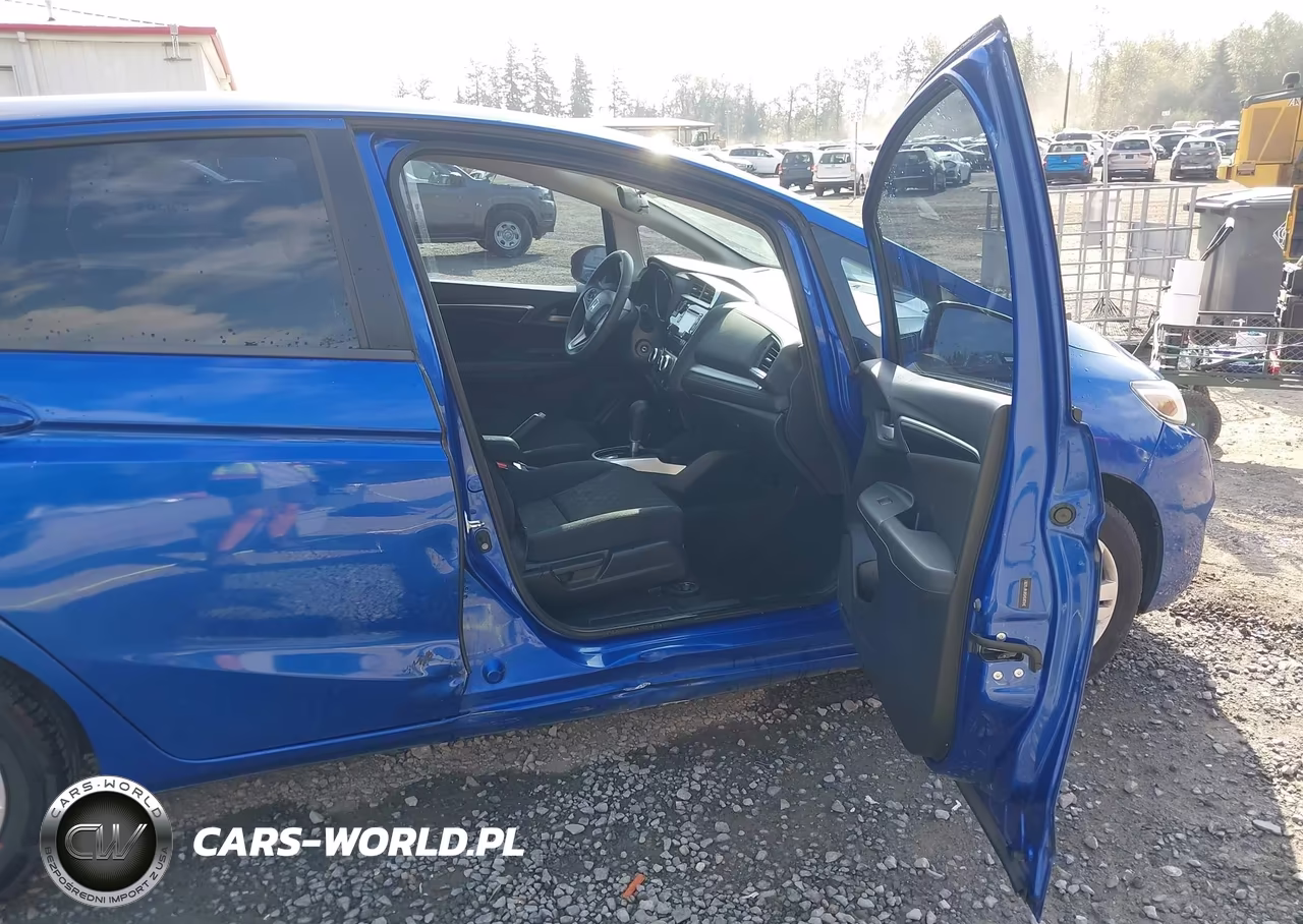 2015 Honda Fit Lx VIN:3HGGK5H58FM718361 - 5