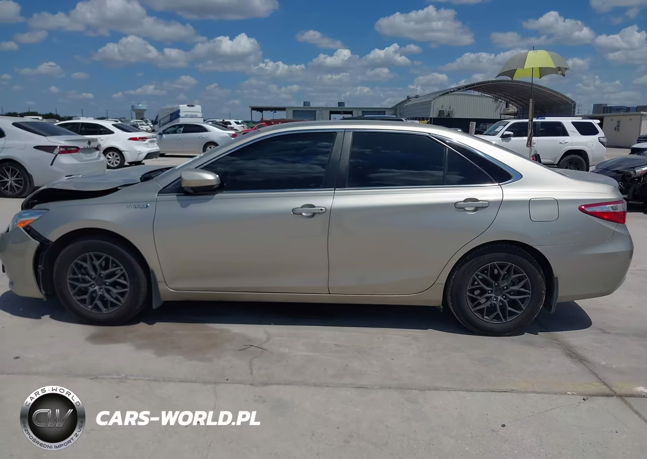 2015 Toyota Camry Hybrid Le VIN:4T1BD1FK0FU162610 - 14