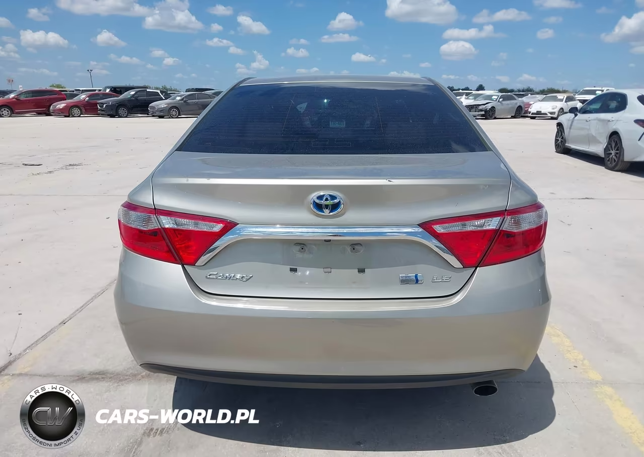 2015 Toyota Camry Hybrid Le VIN:4T1BD1FK0FU162610 - 16