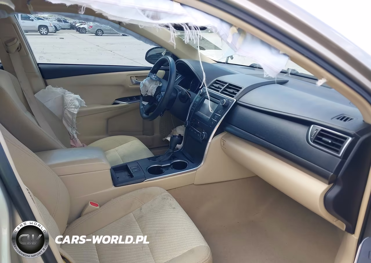 2015 Toyota Camry Hybrid Le VIN:4T1BD1FK0FU162610 - 5