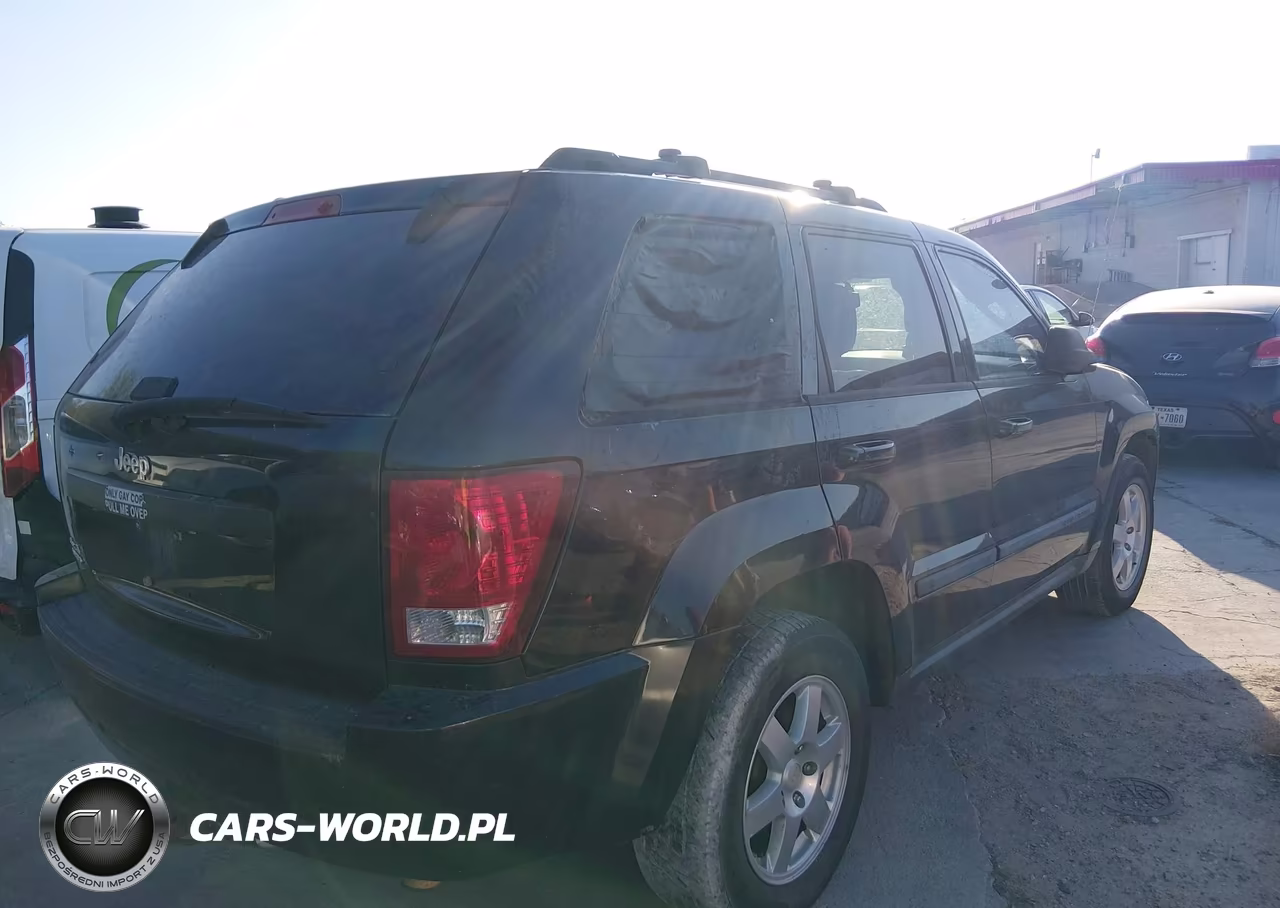 2008 Jeep Grand Cherokee Laredo VIN:1J8GR48K58C228564 - 4
