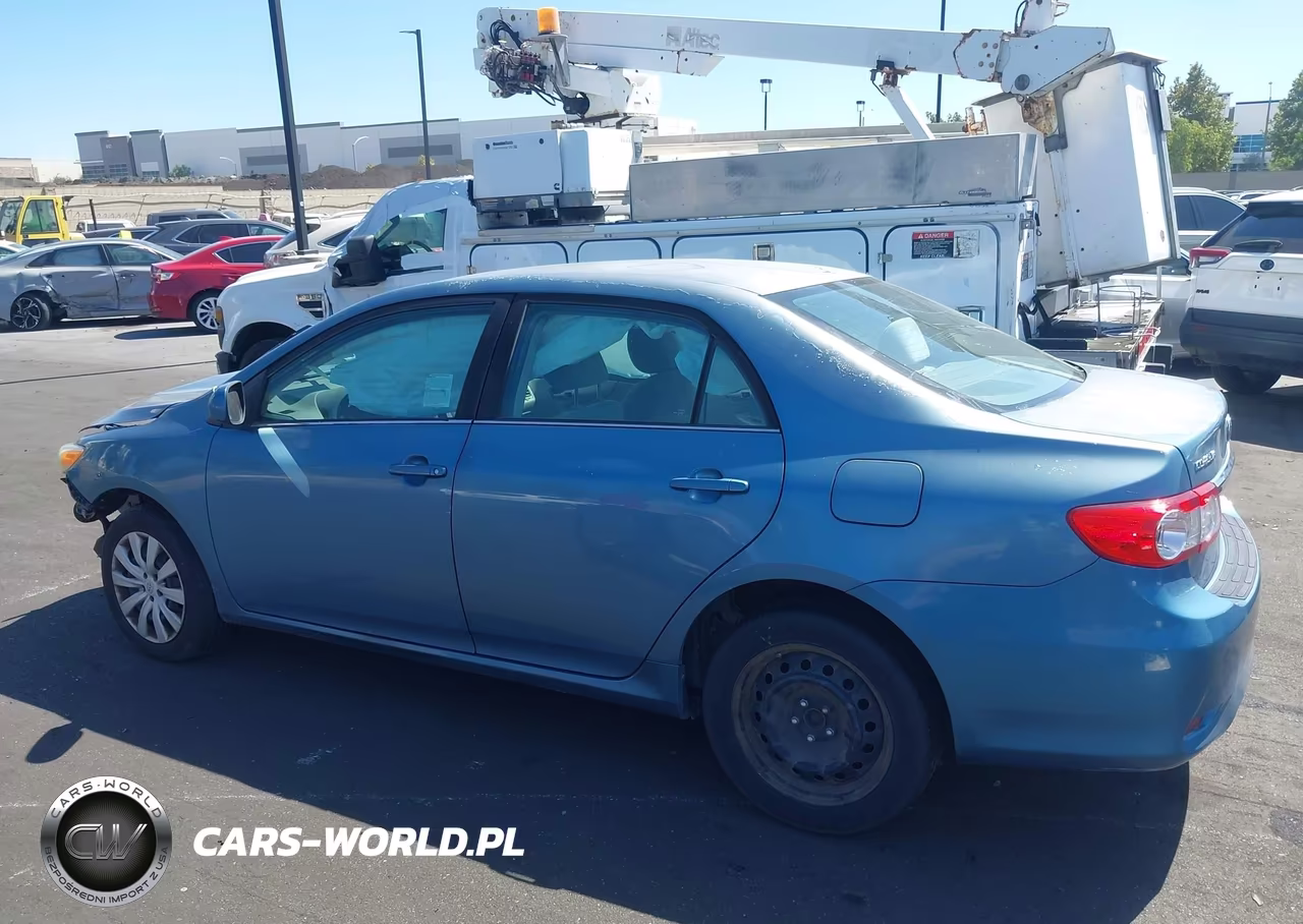 2013 Toyota Corolla Le VIN:5YFBU4EE1DP123181 - 15