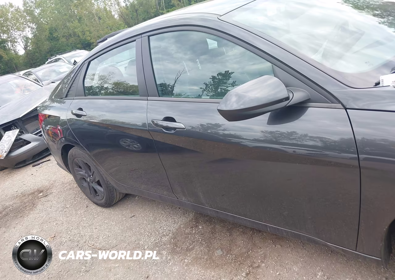 2022 Hyundai Elantra Sel VIN:5NPLM4AG3NH083700 - 13