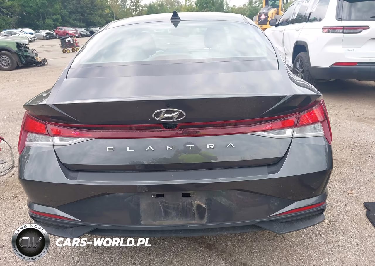 2022 Hyundai Elantra Sel VIN:5NPLM4AG3NH083700 - 16