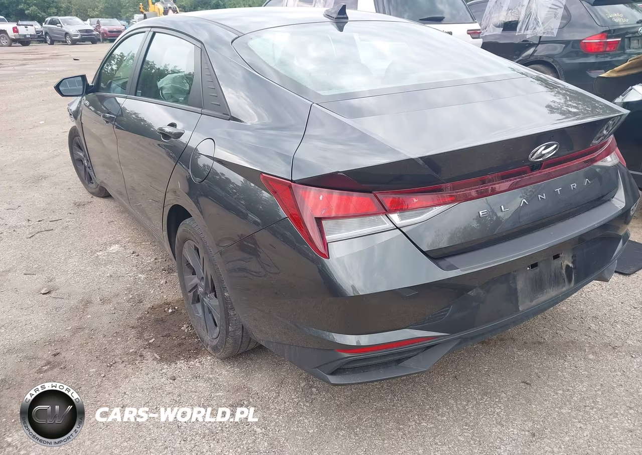 2022 Hyundai Elantra Sel VIN:5NPLM4AG3NH083700 - 3
