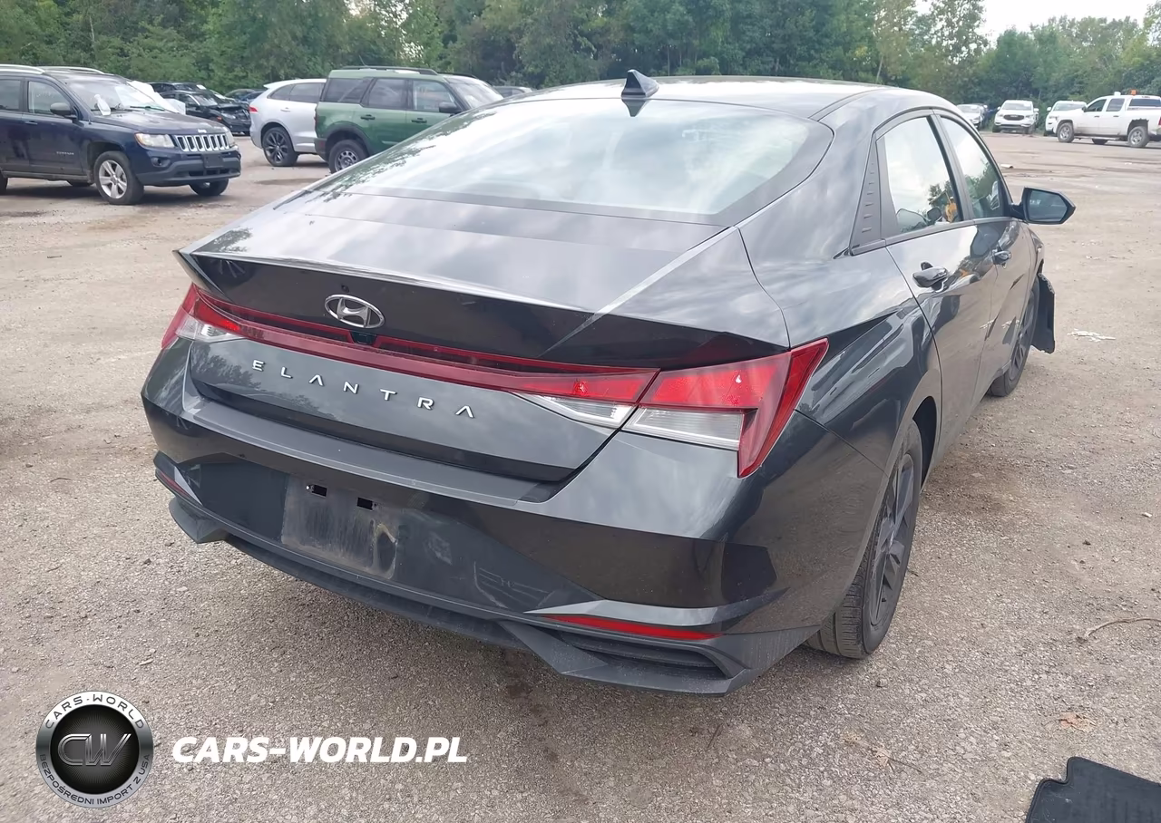 2022 Hyundai Elantra Sel VIN:5NPLM4AG3NH083700 - 4