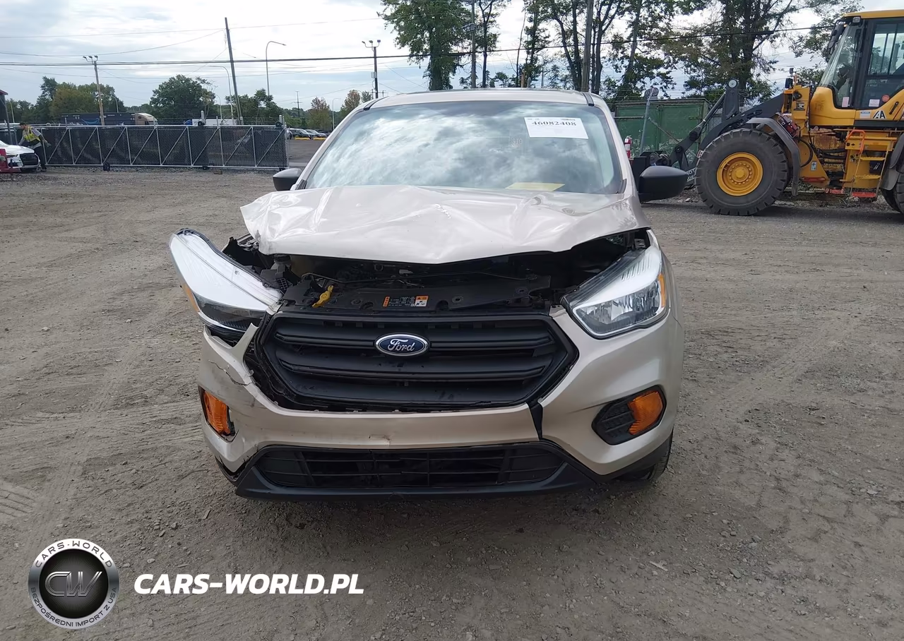 2017 Ford Escape S VIN:1FMCU0F71HUB12117 - 6