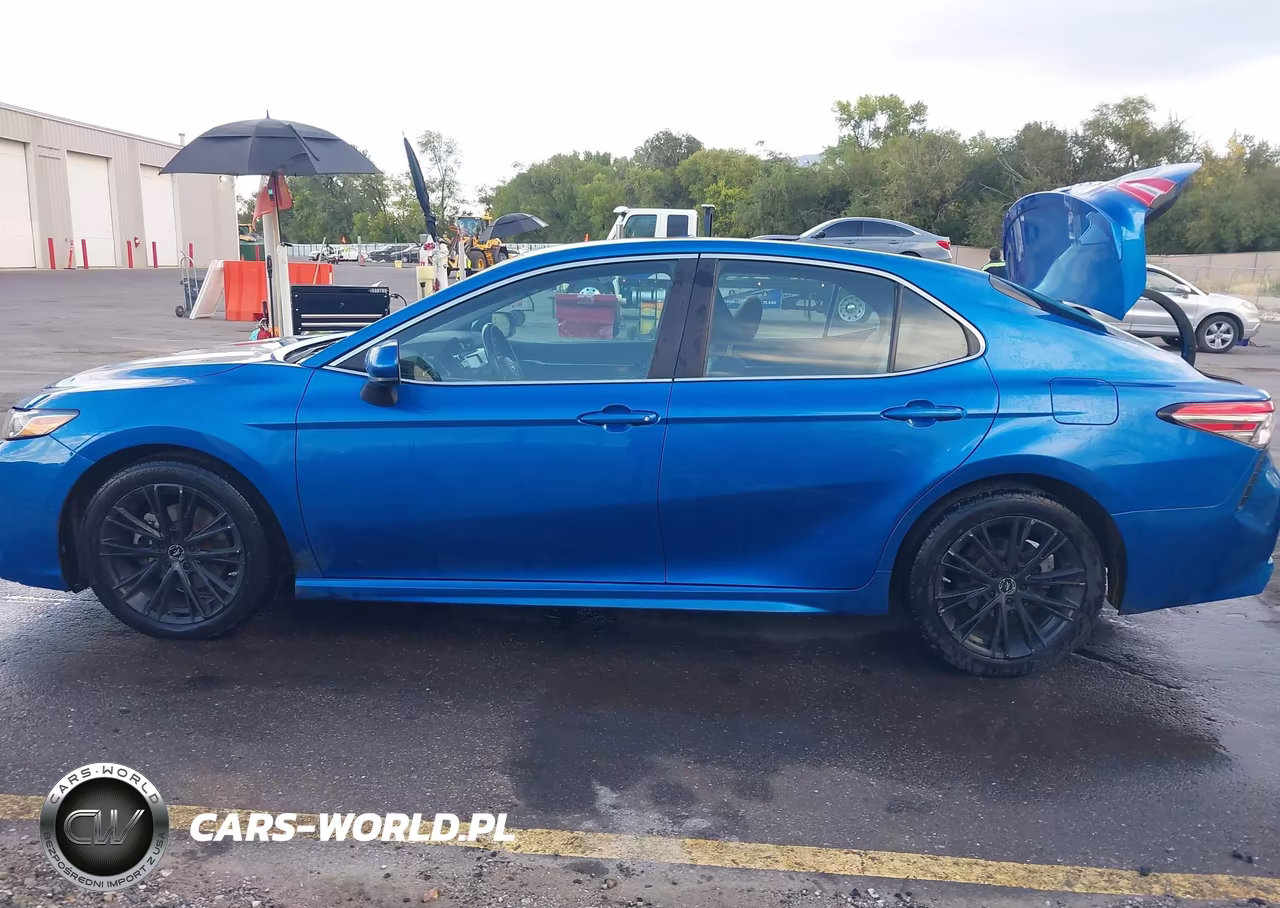 2018 Toyota Camry Se VIN:4T1B11HK1JU131784 - 14