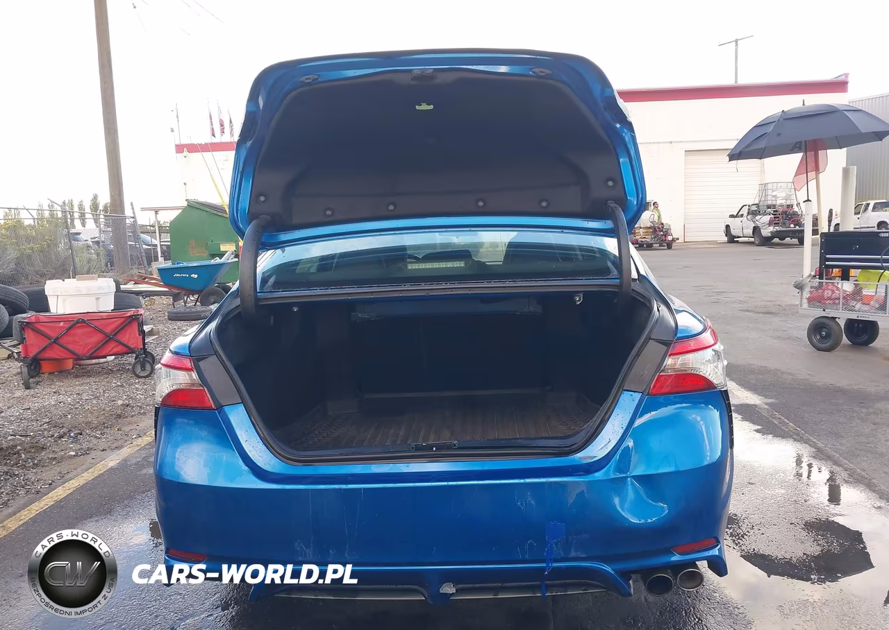 2018 Toyota Camry Se VIN:4T1B11HK1JU131784 - 16