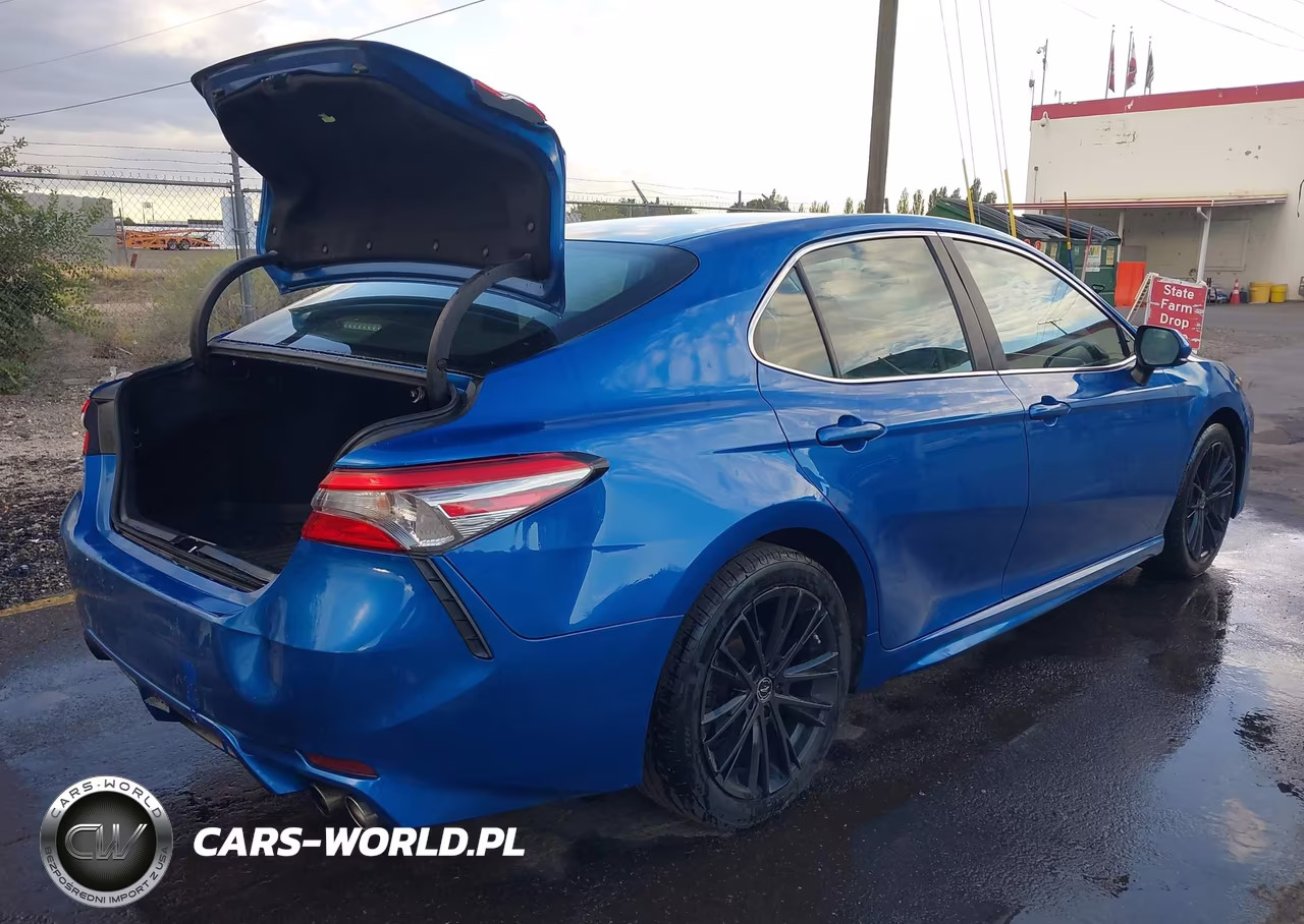 2018 Toyota Camry Se VIN:4T1B11HK1JU131784 - 4