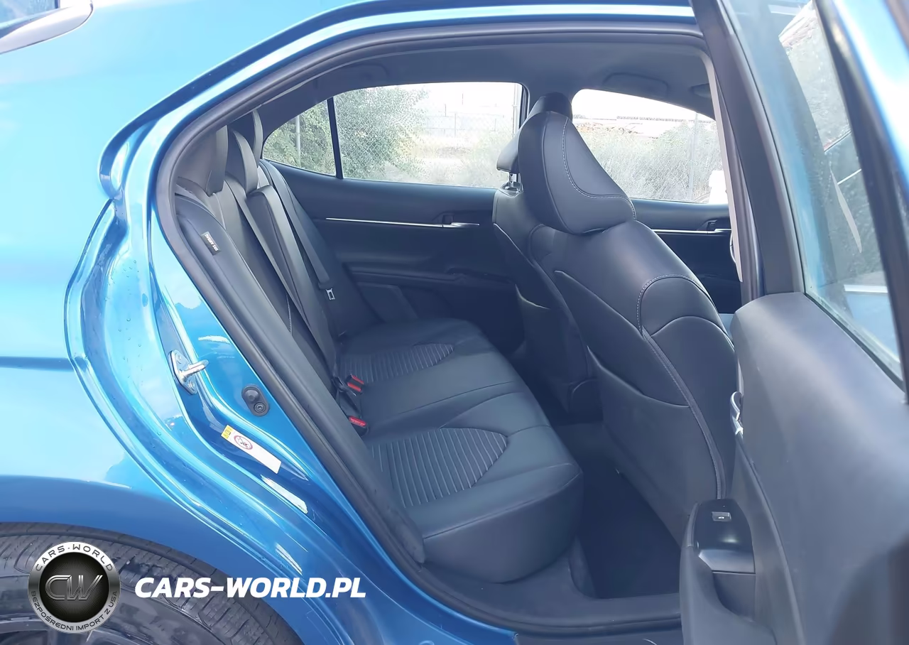 2018 Toyota Camry Se VIN:4T1B11HK1JU131784 - 8