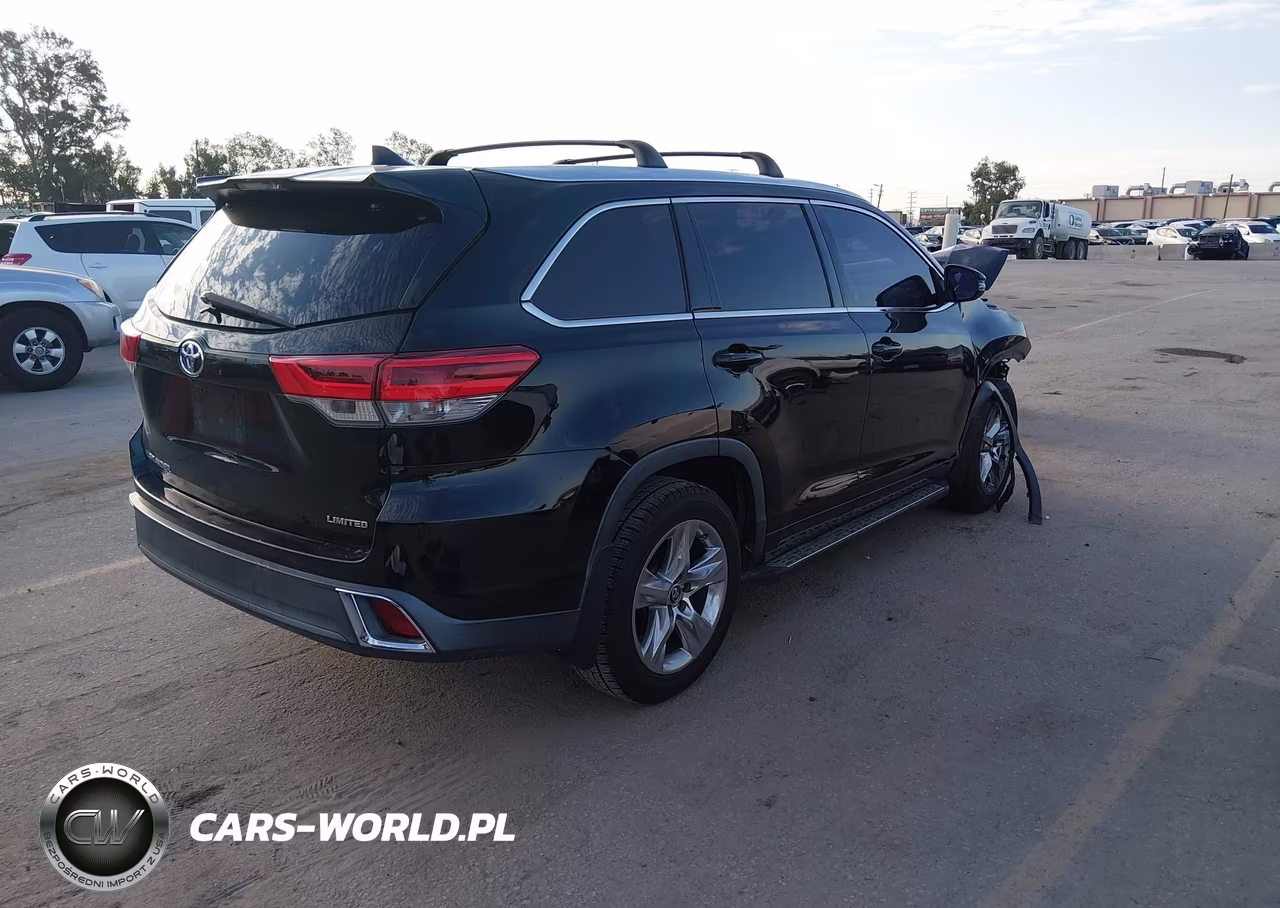 2018 Toyota Highlander Limited VIN:5TDYZRFH9JS238843 - 4