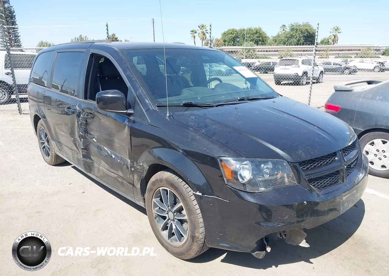 2018 Dodge Grand Caravan Gt VIN:2C4RDGEGXJR281256 - 1