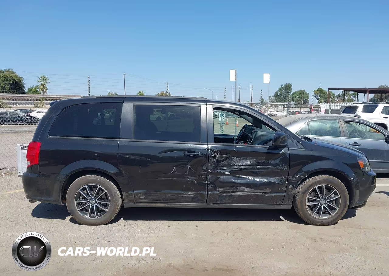 2018 Dodge Grand Caravan Gt VIN:2C4RDGEGXJR281256 - 19