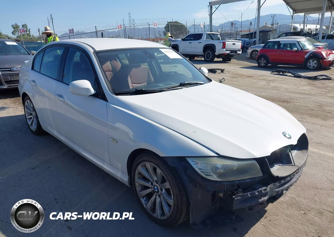 2011 BMW 328I VIN:WBAPH5C56BA443131 - 1