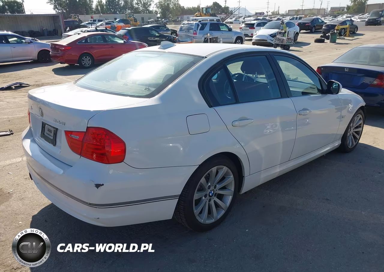 2011 BMW 328I VIN:WBAPH5C56BA443131 - 4