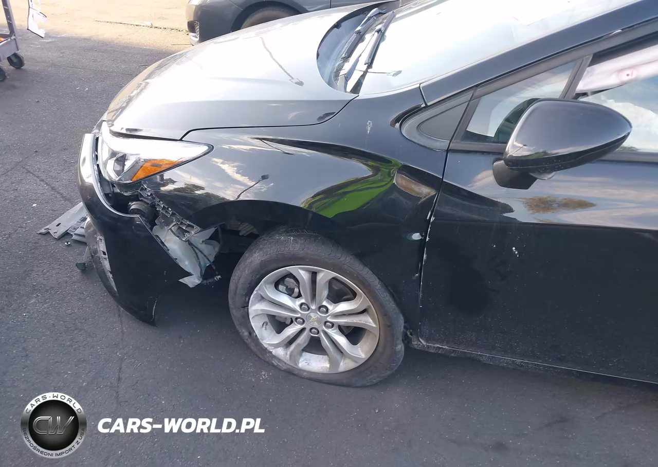2019 Chevrolet Cruze Ls VIN:3G1BC6SM8KS613023 - 17
