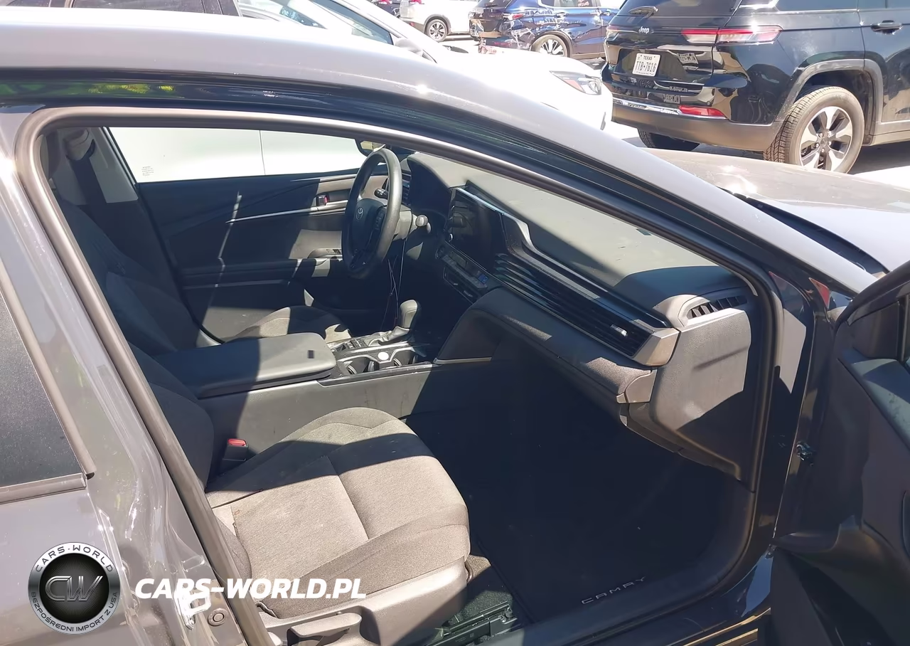 2026 Toyota Camry Le VIN:4T1DAACK5TU280041 - 5