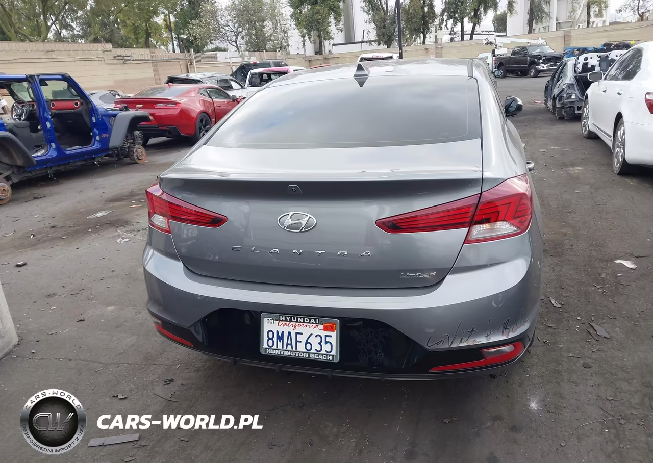 2019 Hyundai Elantra Limited VIN:5NPD84LFXKH495413 - 17
