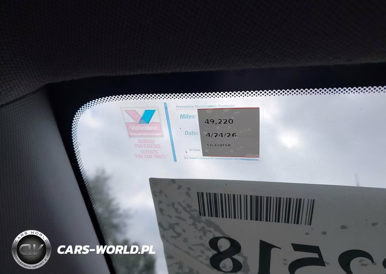 2019 Hyundai Elantra Limited VIN:5NPD84LFXKH495413 - 19