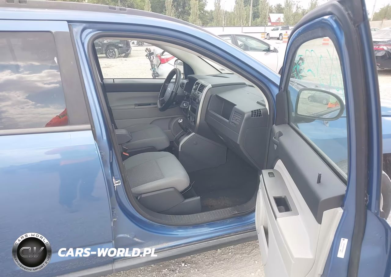 2007 Jeep Compass Sport VIN:1J8FF47W27D305957 - 5