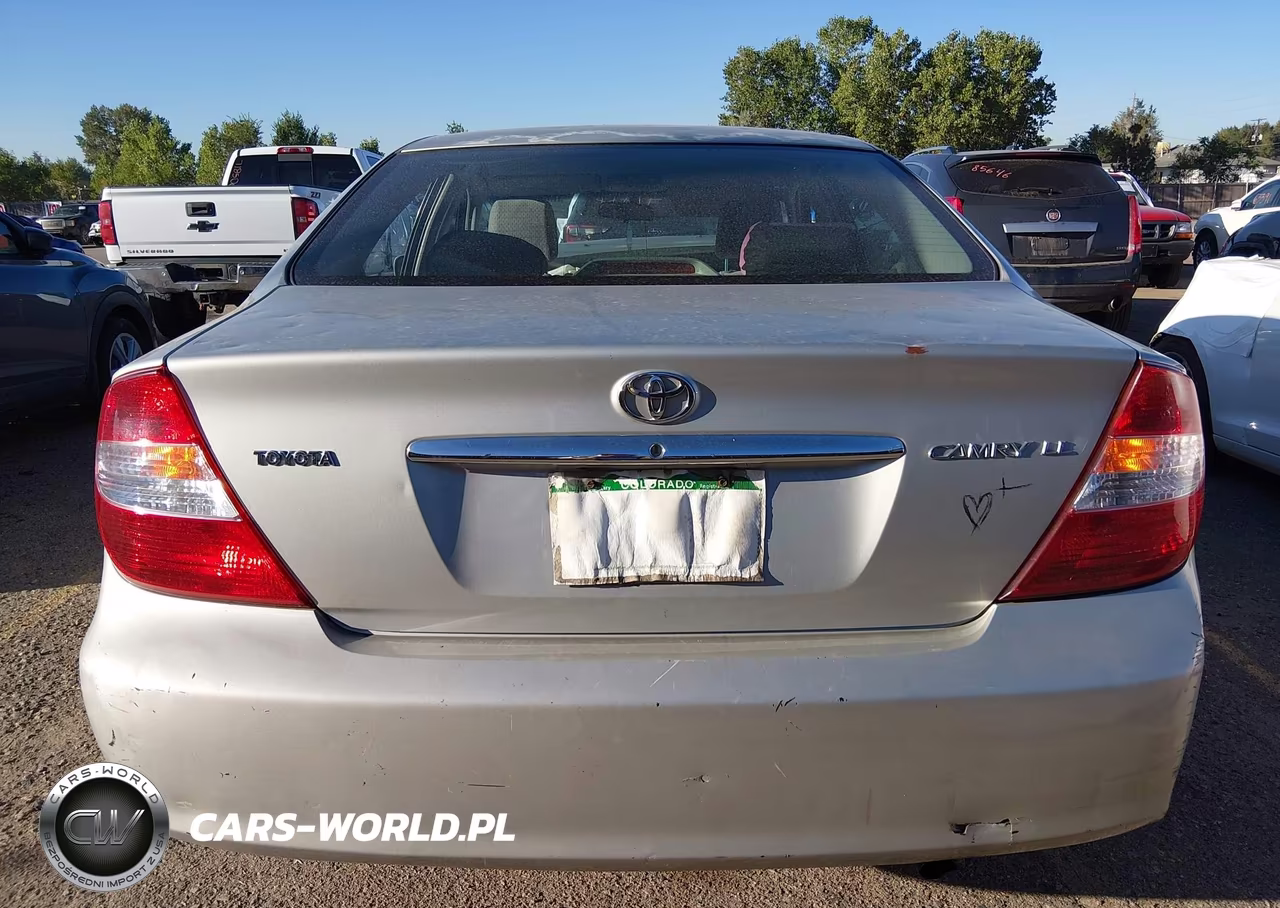 2004 Toyota Camry Le VIN:4T1BE30KX4U314679 - 16