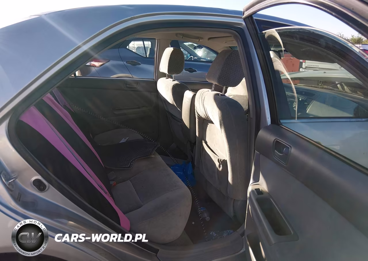 2004 Toyota Camry Le VIN:4T1BE30KX4U314679 - 8