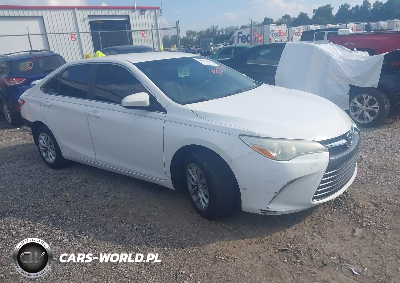 2015 Toyota Camry Le