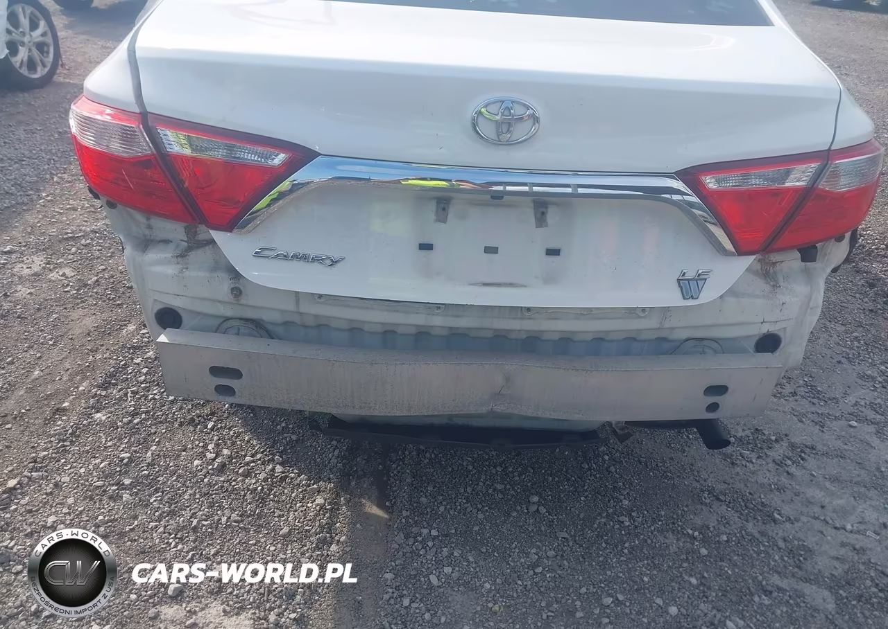 2015 Toyota Camry Le VIN:4T1BF1FKXFU925517 - 20