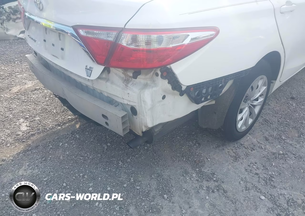 2015 Toyota Camry Le VIN:4T1BF1FKXFU925517 - 21