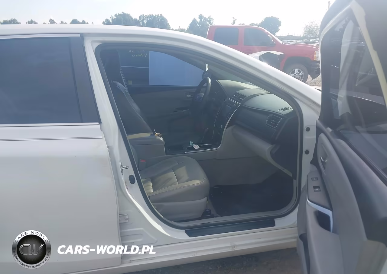 2015 Toyota Camry Le VIN:4T1BF1FKXFU925517 - 5